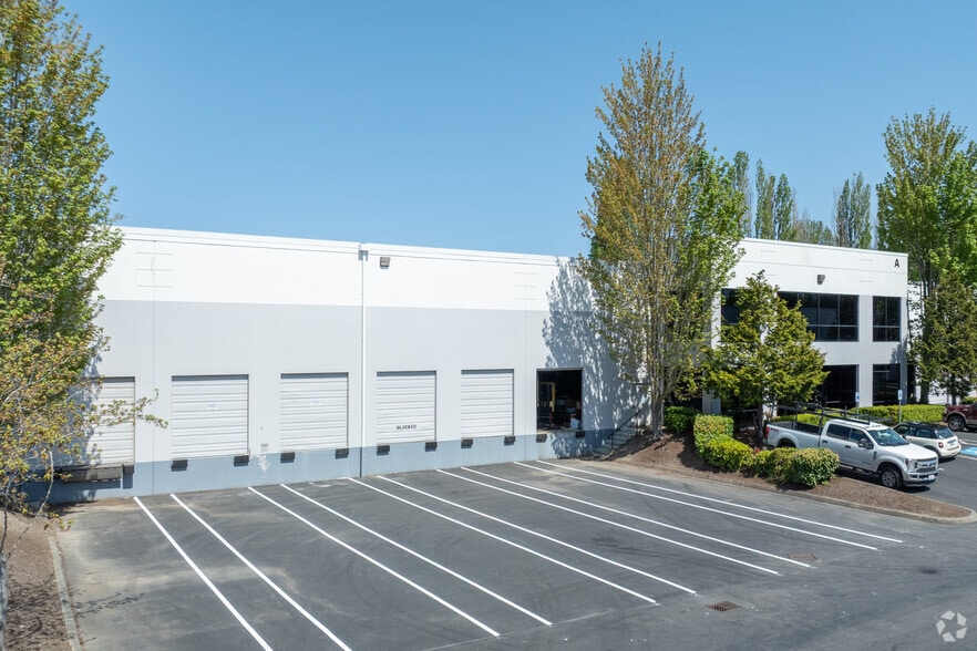15000-15100 Woodinville Redmond Rd NE, Woodinville, WA for lease - Building Photo - Image 1 of 4