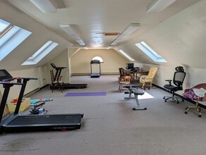 35 Water St, Wiscasset, ME for lease Interior Photo- Image 2 of 8