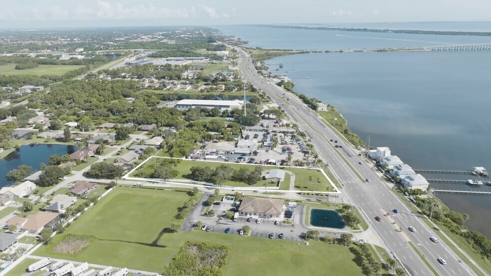 5160 N Highway 1, Palm Shores, FL à vendre - Vidéo sur l’inscription commerciale - Image 2 de 22