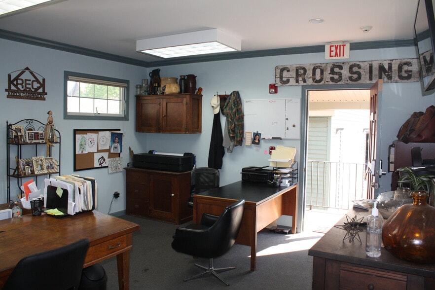 80 E Main St, Port Jervis, NY for sale - Interior Photo - Image 3 of 18