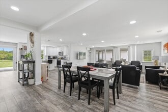 21412 Evergreen Mills Rd, Leesburg, VA for lease Interior Photo- Image 1 of 20