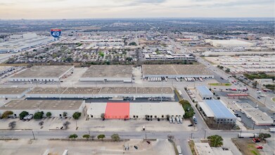 5903-5929 Distribution, San Antonio, TX à louer Photo intérieure- Image 2 de 18