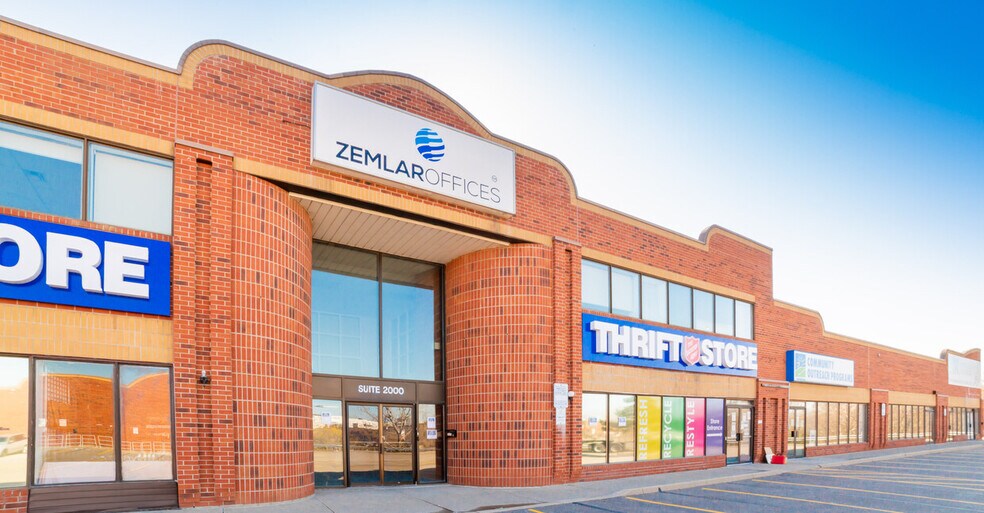 1225 Kennedy Rd, Toronto, ON à louer - Photo du bâtiment - Image 3 de 6