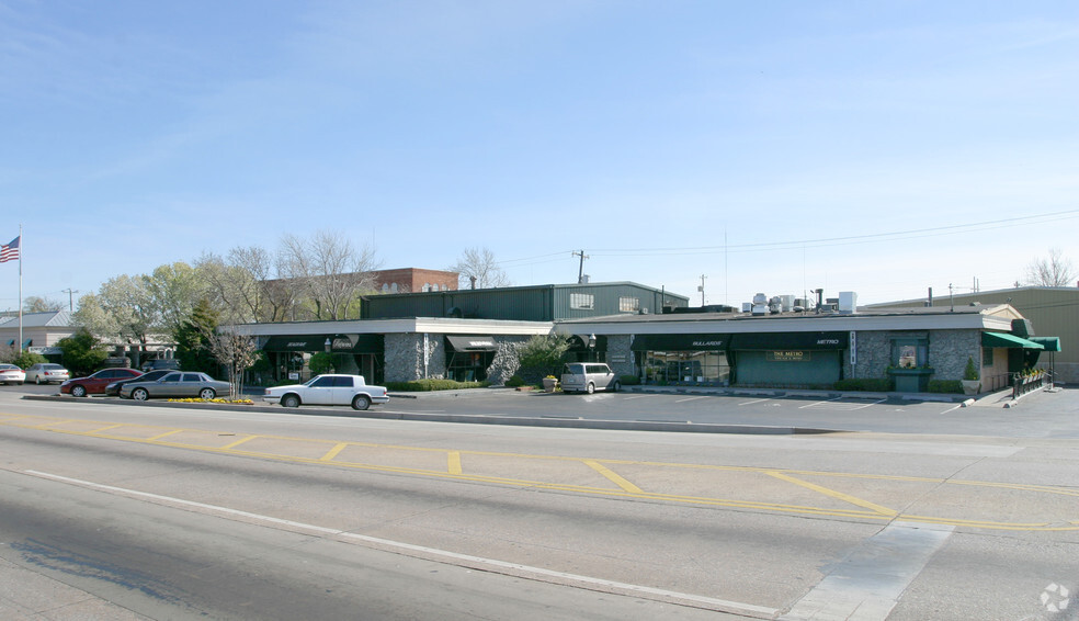 6418-6432 N Western Ave, Oklahoma City, OK for lease - Building Photo - Image 2 of 5