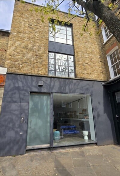 64 Cross St, Londres à vendre - Photo du bâtiment - Image 1 de 1