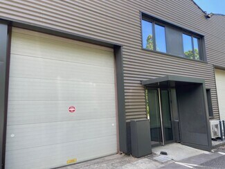 Plus de détails pour 3 Chemin De L'Industrie, Dardilly - Industriel à louer