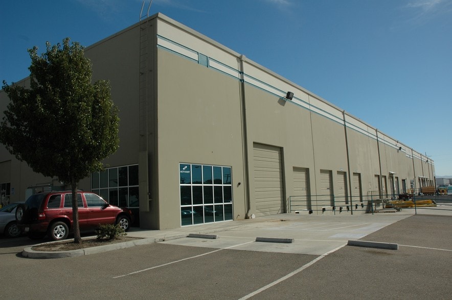 1925 N MacArthur Dr, Tracy, CA for lease - Building Photo - Image 3 of 3