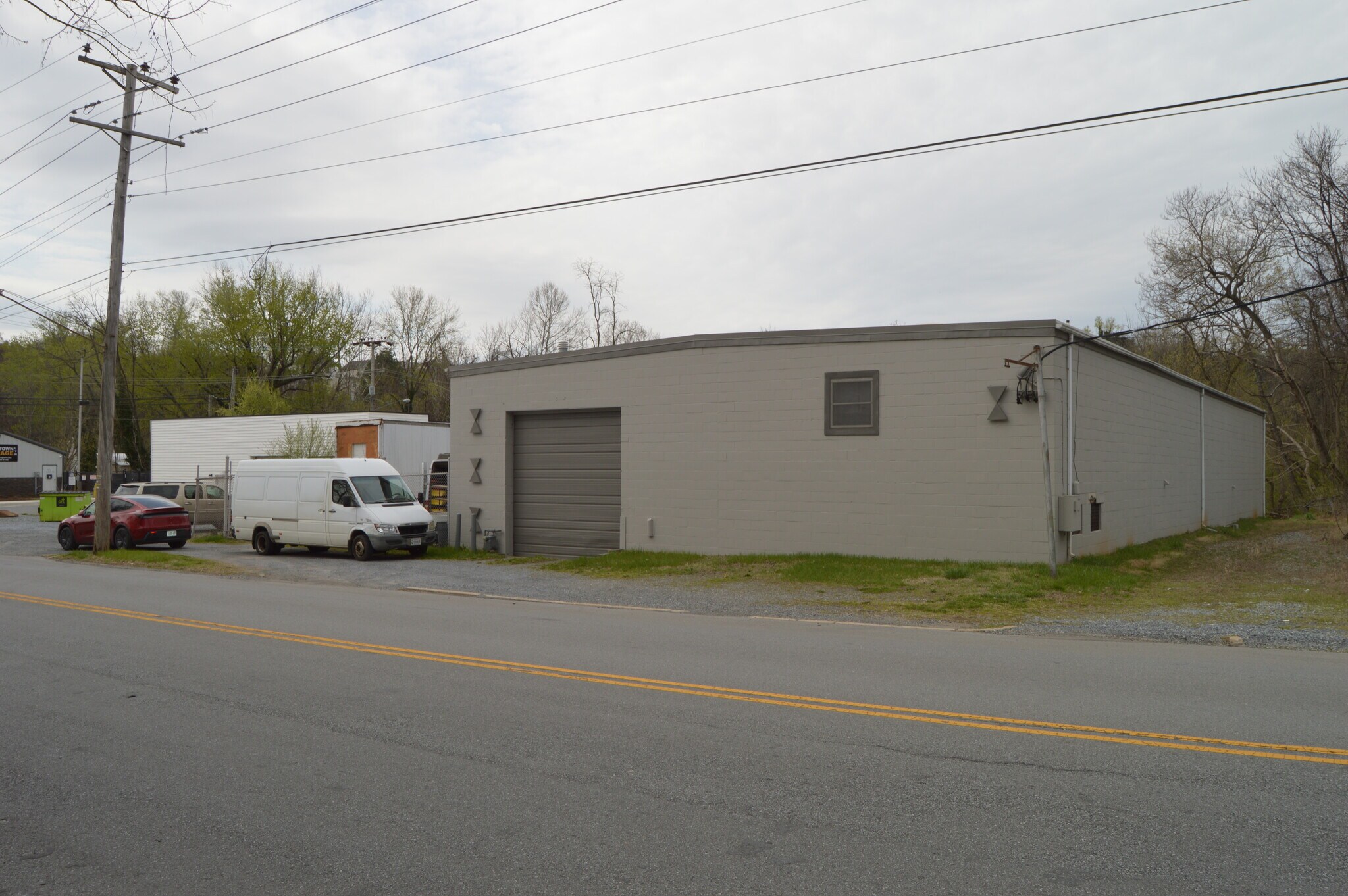 1819 Main st, Lynchburg, VA à vendre Photo principale- Image 1 de 25