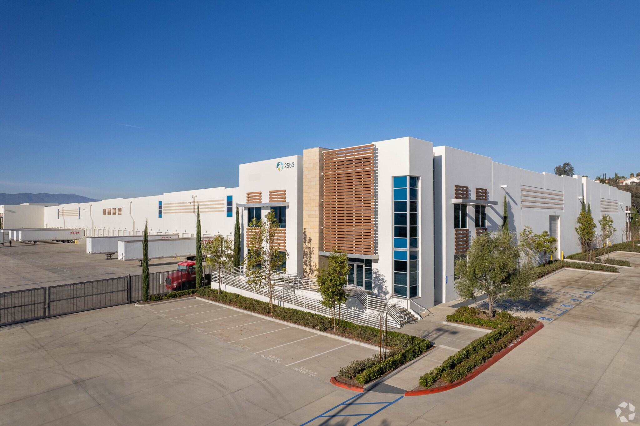 2553 Sampson Ave, Corona, CA for lease Primary Photo- Image 1 of 20