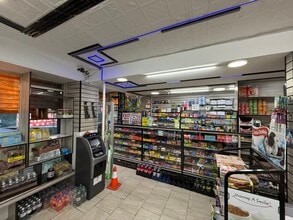 323 E 108th St, New York, NY for lease Interior Photo- Image 2 of 5