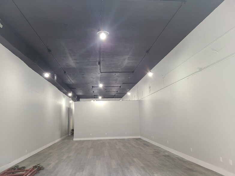 321 Datura St, West Palm Beach, FL for lease - Building Photo - Image 2 of 13