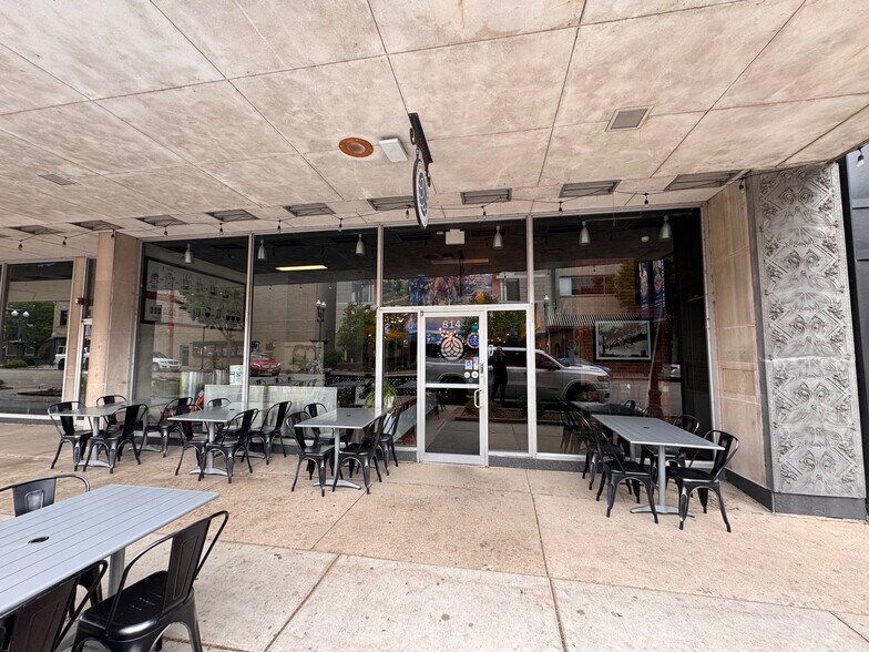 814-820 La Salle St, Ottawa, IL à vendre - Photo du bâtiment - Image 2 de 4