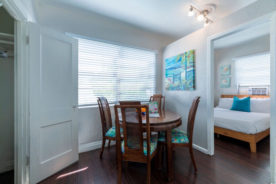 215 N Federal Hwy, Lake Worth, FL à vendre - Photo du bâtiment - Image 3 de 65