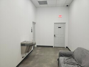 3692 N Wickham Rd, Melbourne, FL à louer Photo intérieure- Image 2 de 13