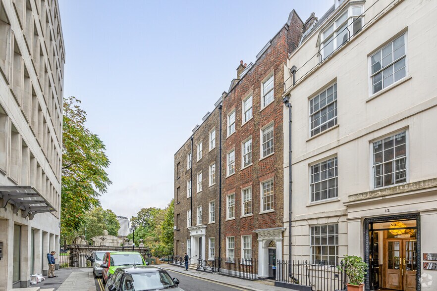 13-14 Buckingham St, Londres à louer - Photo du bâtiment - Image 3 de 7
