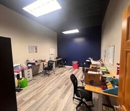 710 E Catawba St, Belmont, NC for lease Interior Photo- Image 2 of 7