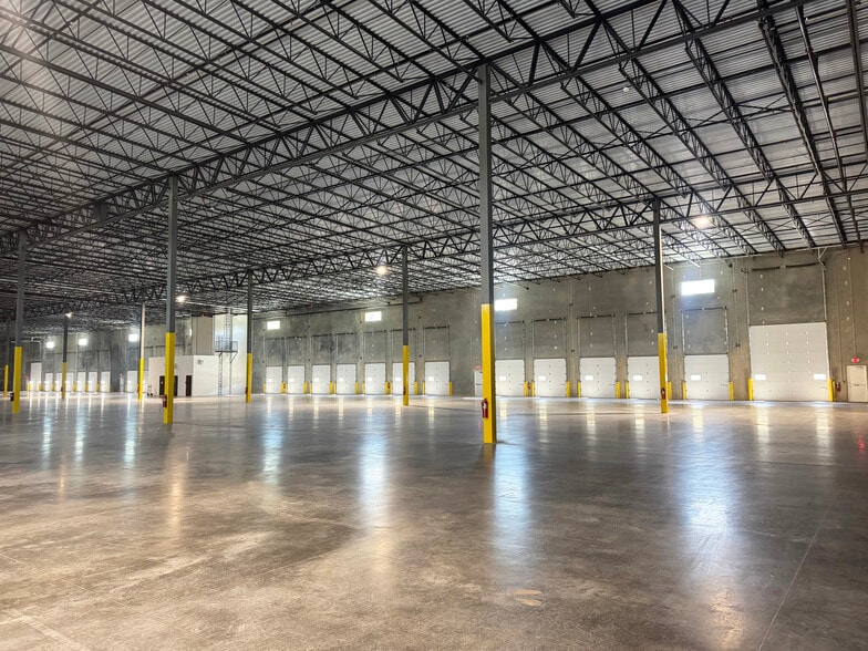 7917 Fernham Ln, District Heights, MD for lease - Building Photo - Image 3 of 12