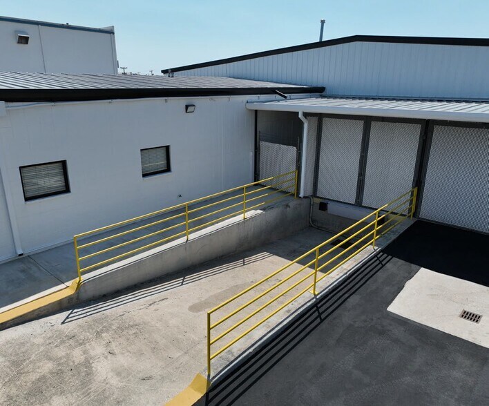 1003 Paulsun Dr, San Antonio, TX à vendre - Photo du bâtiment - Image 3 de 9