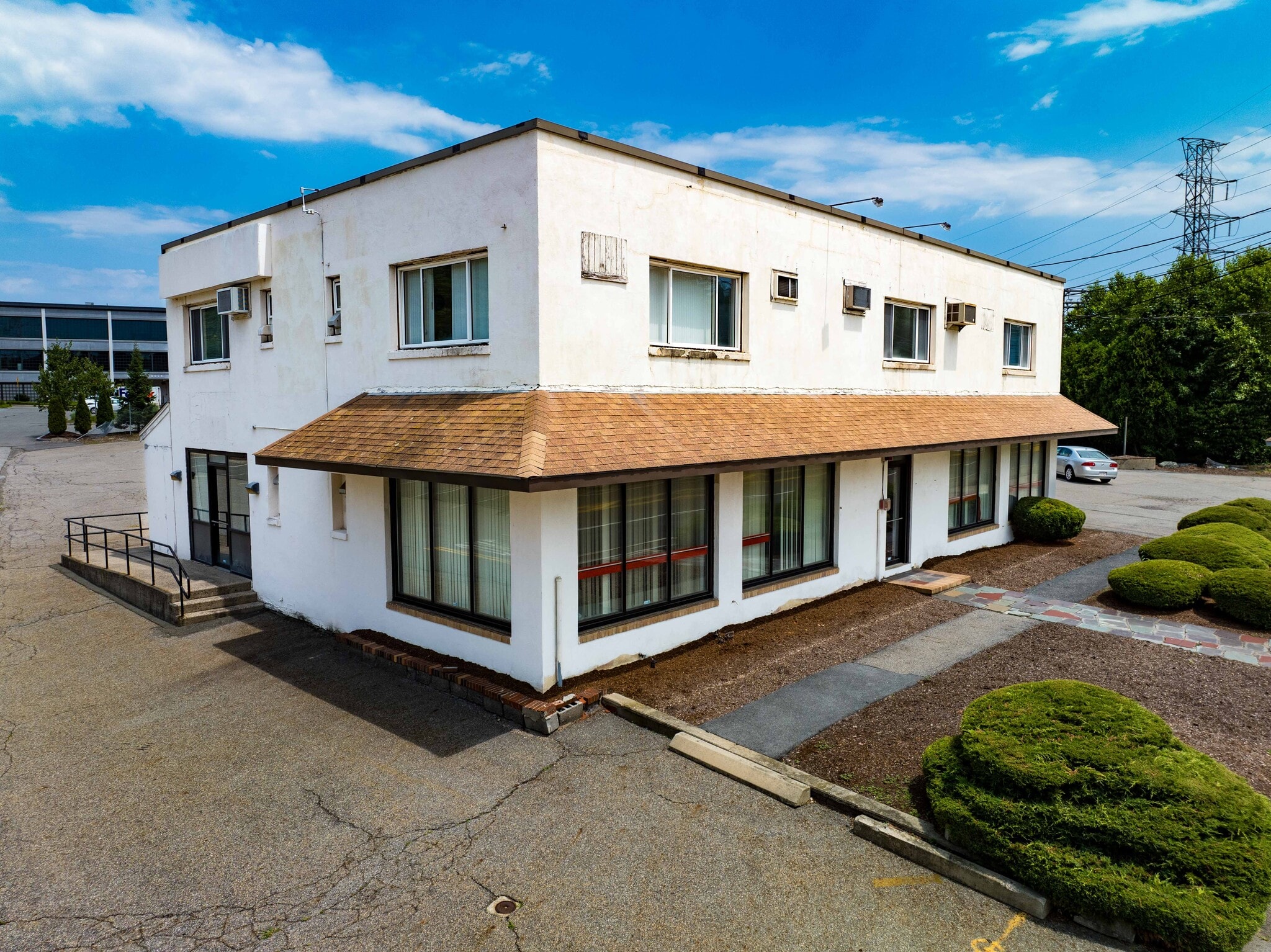 1273-1275 Main St, Waltham, MA à vendre Photo du bâtiment- Image 1 de 8