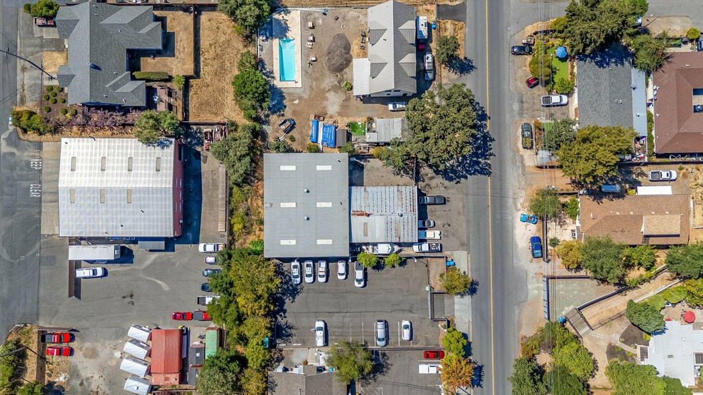 850 Grove St, Sonoma, CA for lease - Building Photo - Image 2 of 4