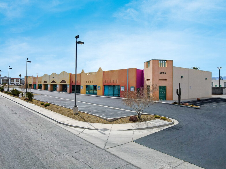 5045 Rogers St, Las Vegas, NV à louer - Photo du bâtiment - Image 2 de 15