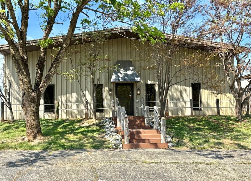 600 Harding Rd, Franklin, KY à louer - Photo du bâtiment - Image 3 de 3