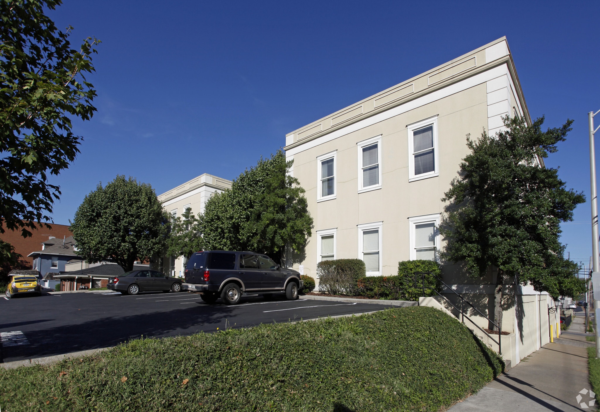 1114 17th Ave S, Nashville, TN for lease Building Photo- Image 1 of 8