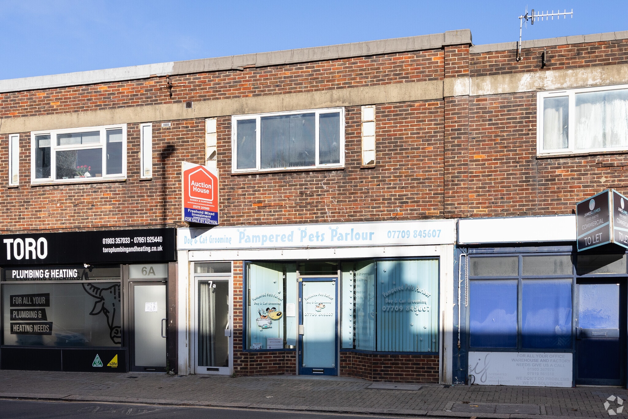 7 New Broadway, Worthing for sale Primary Photo- Image 1 of 3