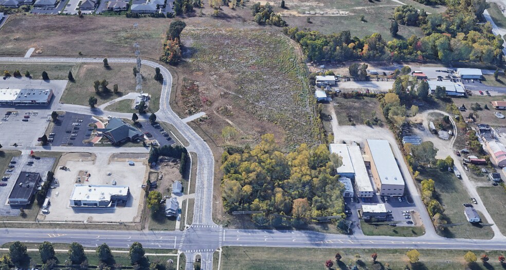 3921 Sylvan Lakes Blvd, Sylvania, OH for lease - Aerial - Image 1 of 2