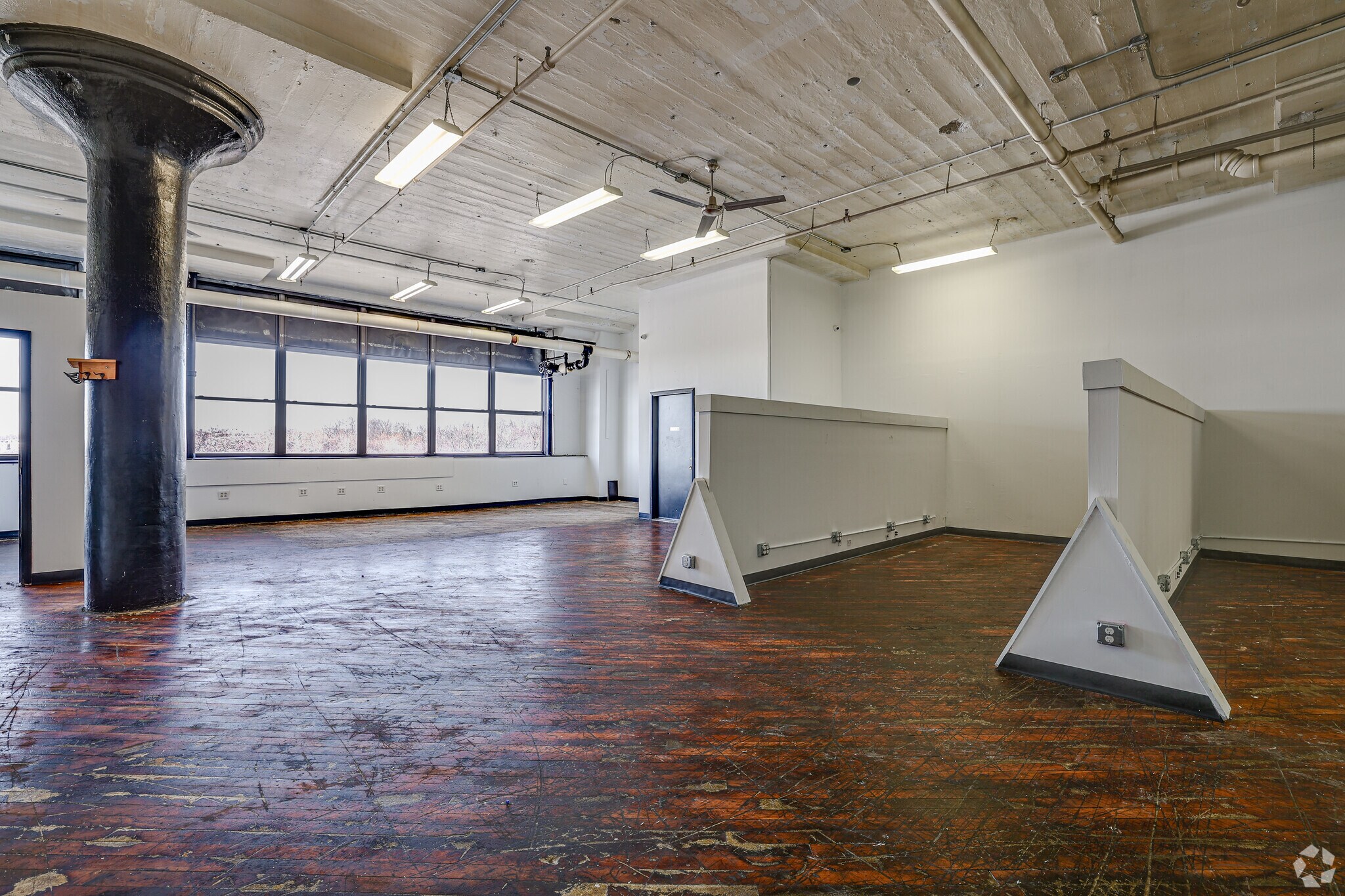 5070-5080 Parkside Ave, Philadelphia, PA à louer Photo intérieure- Image 1 de 2