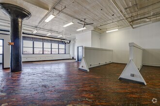 5070-5080 Parkside Ave, Philadelphia, PA à louer Photo intérieure- Image 1 de 2