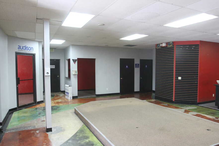 1225 Broadway, El Cajon, CA à louer - Autre - Image 3 de 3