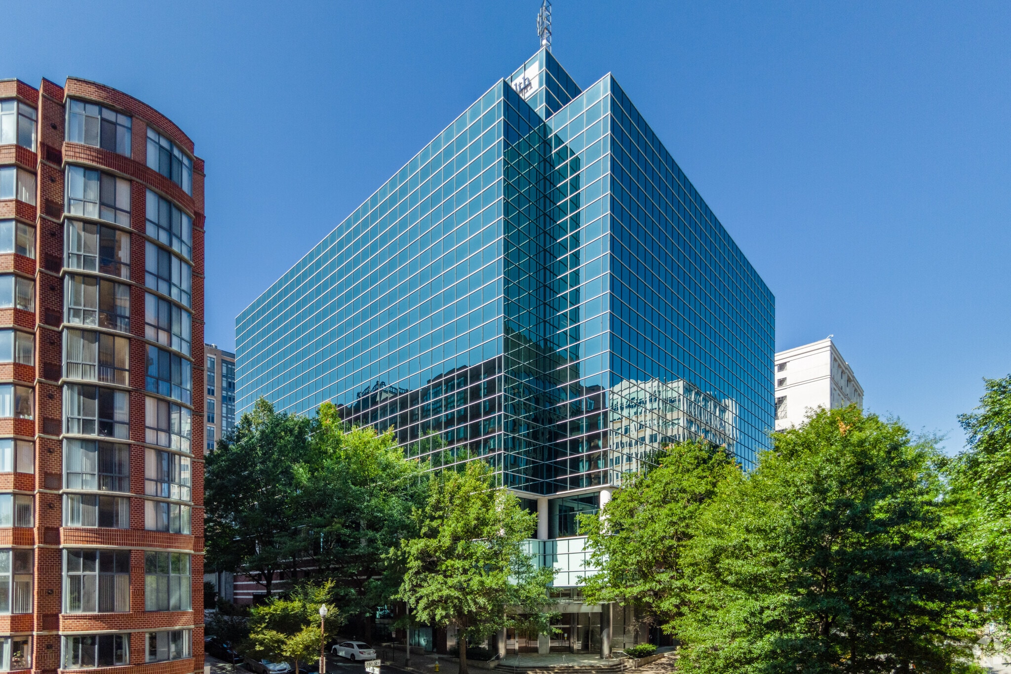2000 15th St N, Arlington, VA for lease Primary Photo- Image 1 of 24