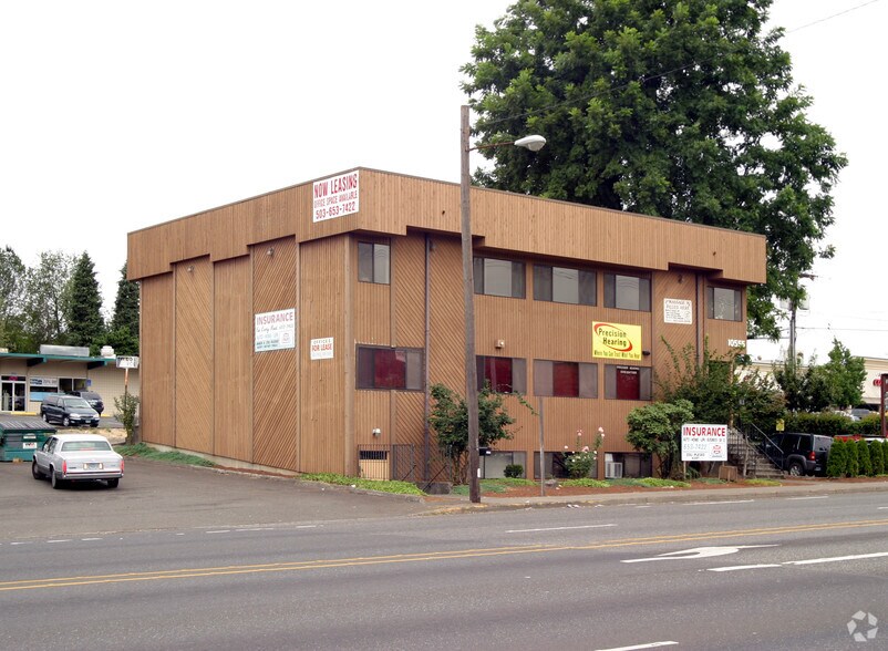 10555 SE 82nd Ave, Portland, OR à louer - Photo du bâtiment - Image 2 de 17