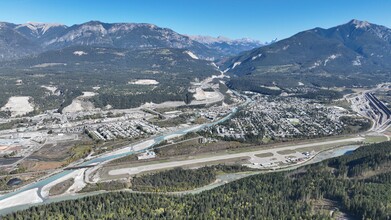 1000 Kicking Horse Drive Dr, Golden, BC - Aérien  Vue de la carte