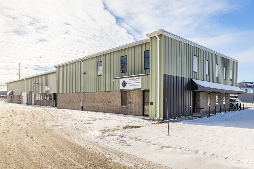 66 Colonnade Rd, Nepean, ON for sale - Primary Photo - Image 1 of 1