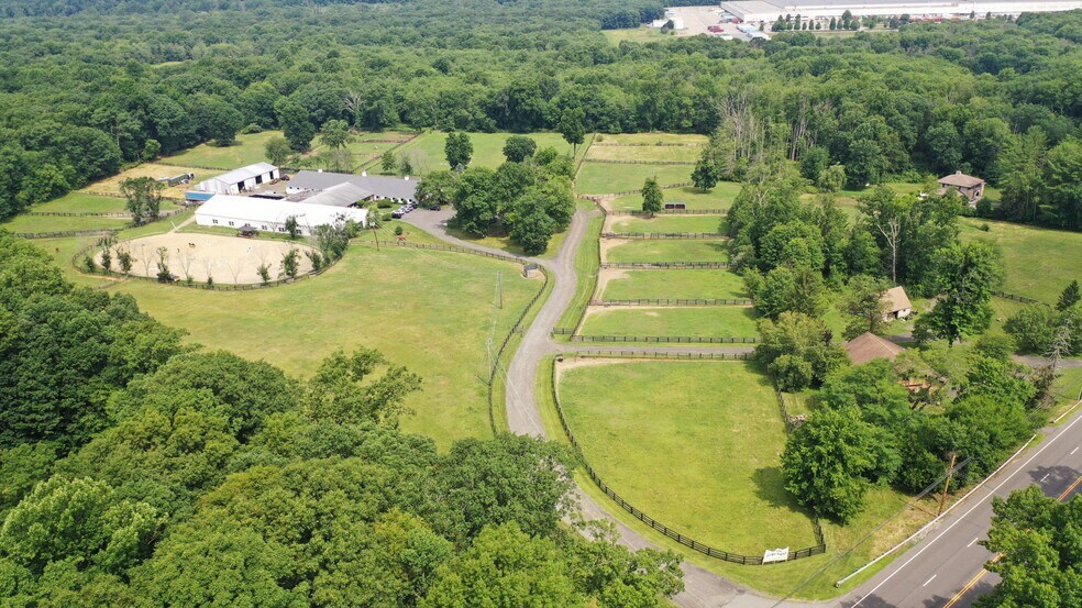 80 US Highway 206, Chester, NJ à vendre - Photo du bâtiment - Image 2 de 22