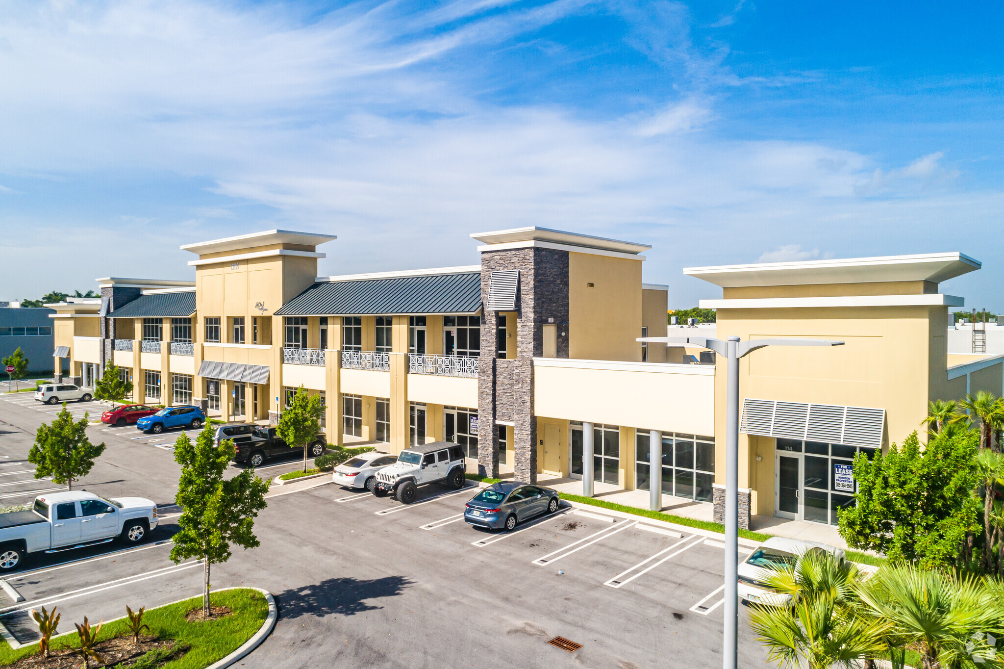 13750 NW 107th Ave, Hialeah Gardens, FL for lease Building Photo- Image 1 of 7