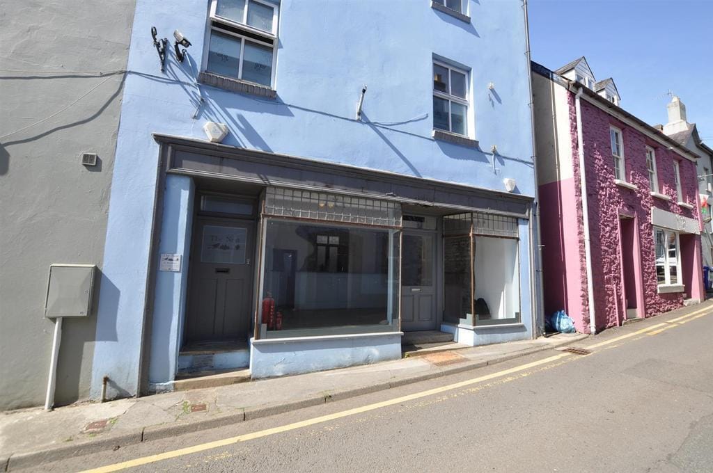 1 Carmarthen St, Llandeilo for lease Building Photo- Image 1 of 12