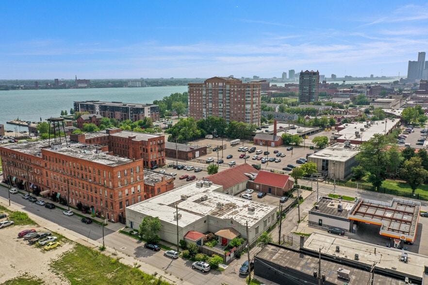 275 Iron St, Detroit, MI à vendre - Photo du bâtiment - Image 2 de 5
