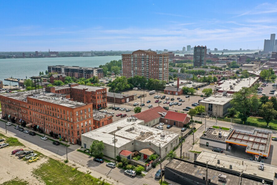 275 Iron St, Detroit, MI à vendre - Photo du bâtiment - Image 2 de 8