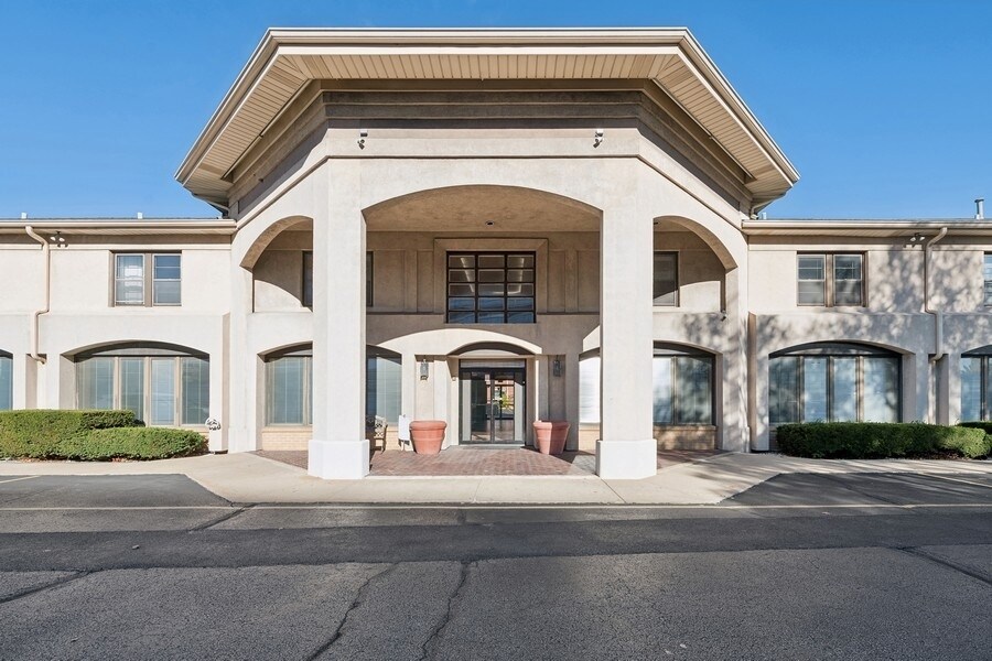 1600 W Dempster St, Park Ridge, IL à louer Photo principale- Image 1 de 16