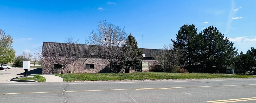 1725 Vista View Dr, Longmont, CO for sale - Primary Photo - Image 1 of 4