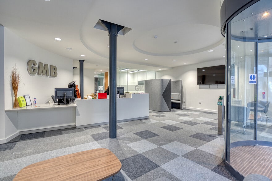 22 Stephenson Way, London for lease - Interior Photo - Image 2 of 8