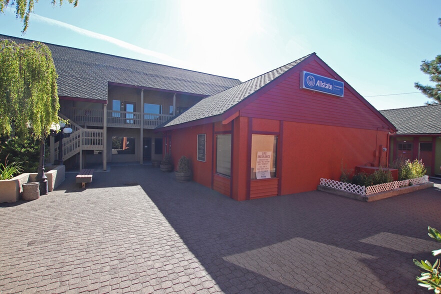 1900 NE Division St, Bend, OR for lease - Building Photo - Image 2 of 7