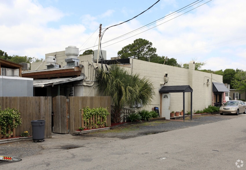 2019 Middle St, Sullivans Island, SC for lease - Building Photo - Image 2 of 15