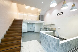 164 Military Rd, Neutral Bay for lease Interior Photo- Image 2 of 2