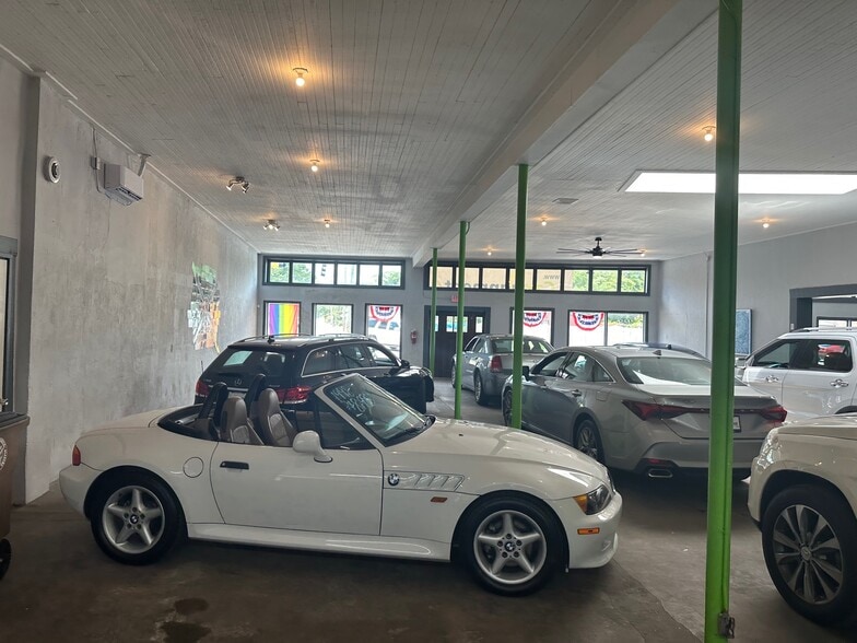 1053 S Broad St, Mobile, AL for sale - Interior Photo - Image 3 of 5