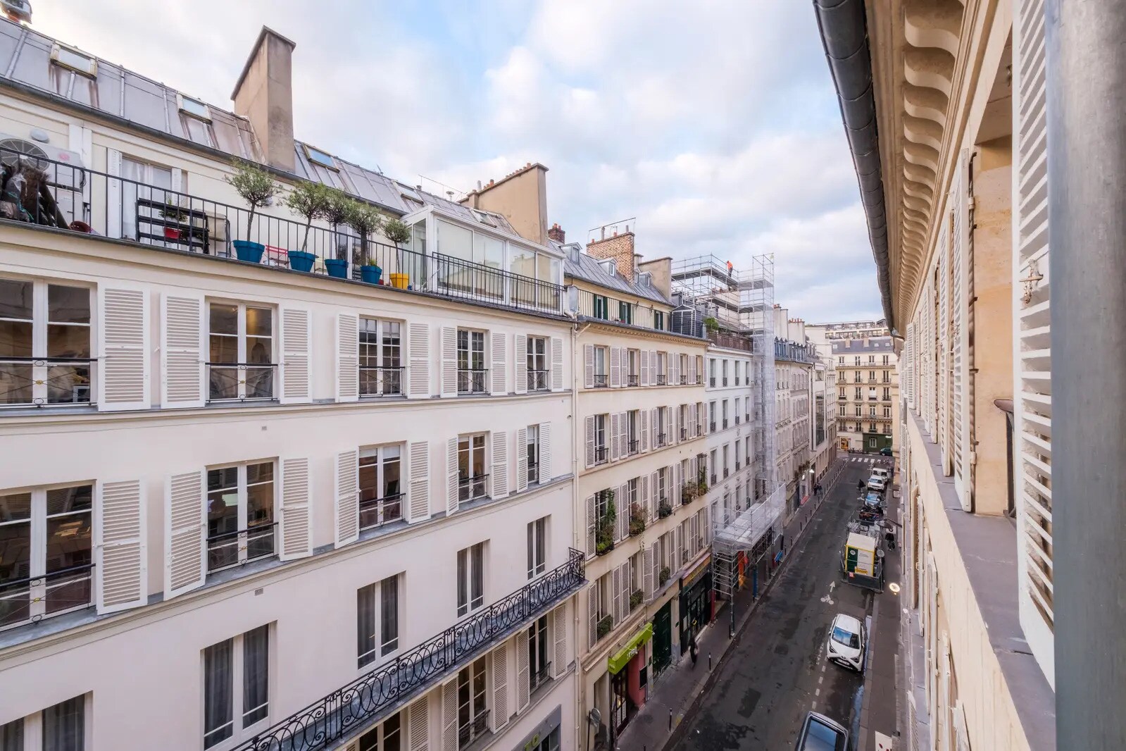 34 Rue Godot De Mauroy, Paris for lease Building Photo- Image 1 of 9