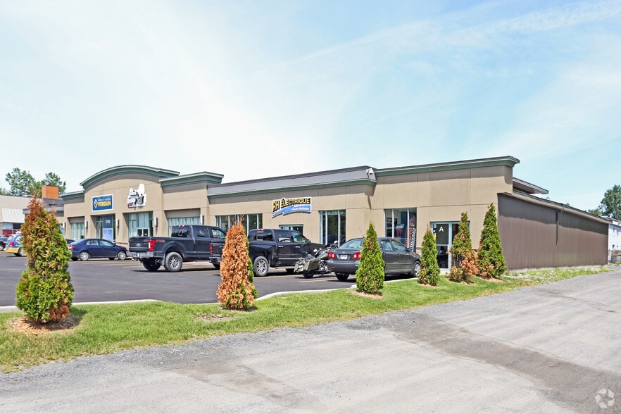 1706 Ch Pink, Gatineau, QC à louer - Photo du bâtiment - Image 2 de 3